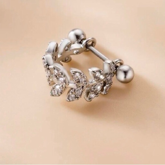 1 Pcs 18g Cubic Zircon Leaf Design Upper Ear Cuff NWT - Picture 4 of 15